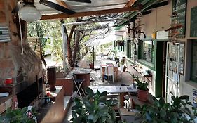 Xenia Bed & Breakfast